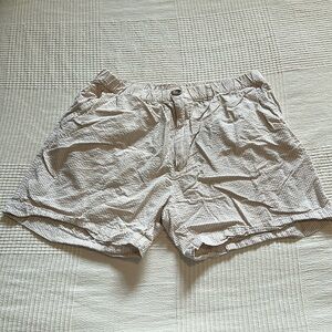 Chubbies khaki seersucker shorts 5” inseam